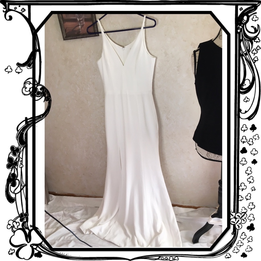 Dress The Population Iris Crepe Trumpet Gown